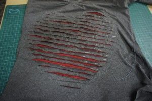 Camiseta Romántica con aplicación de corazón 